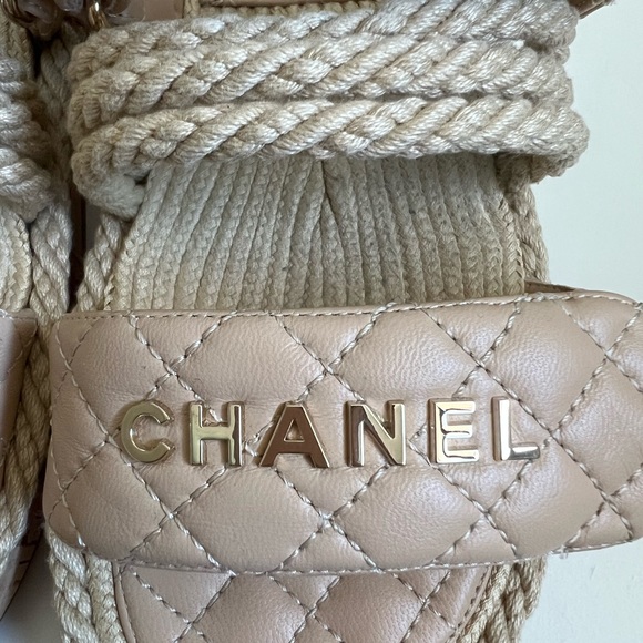 Chanel sandals - Picture 4 of 8